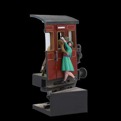 CHARING CROSS 1940. ALICE AND JOHNNY